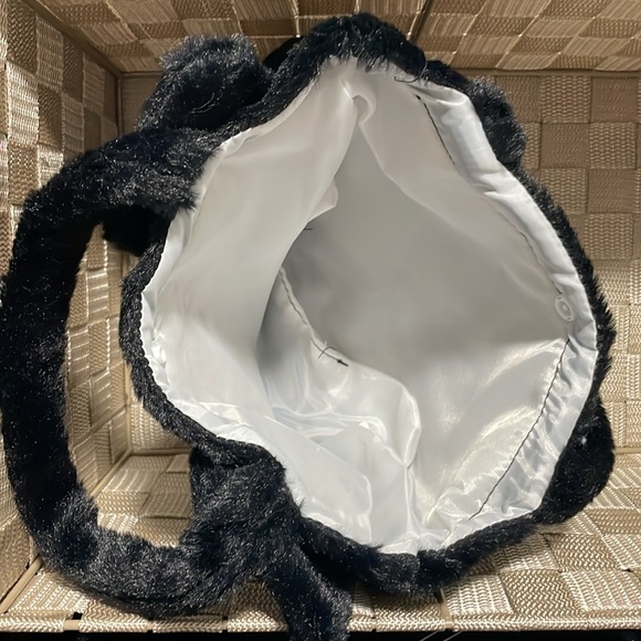 Sanrio black fuzzy 7x10” shoulder purse. New, no tags. - Picture 4 of 4